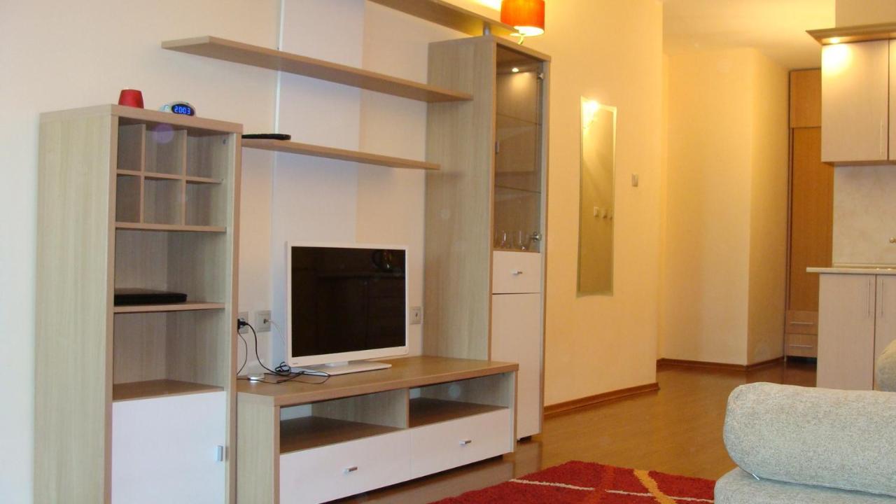 Admiral Apartments Zlatni pjasătsi Rom bilde