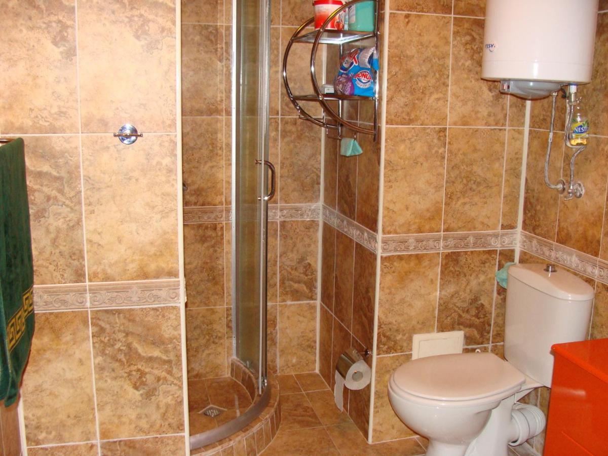 Admiral Apartments Zlatni pjasătsi Rom bilde