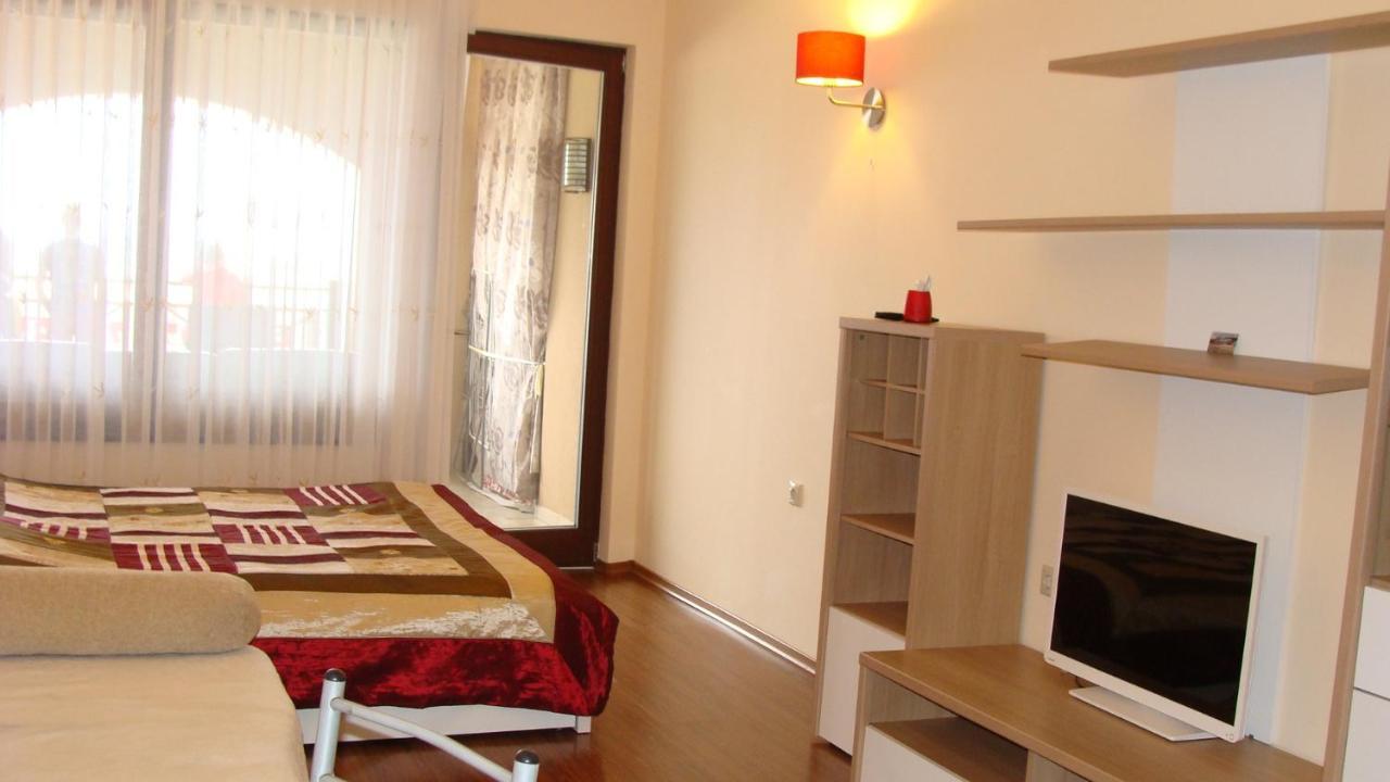 Admiral Apartments Zlatni pjasătsi Eksteriør bilde