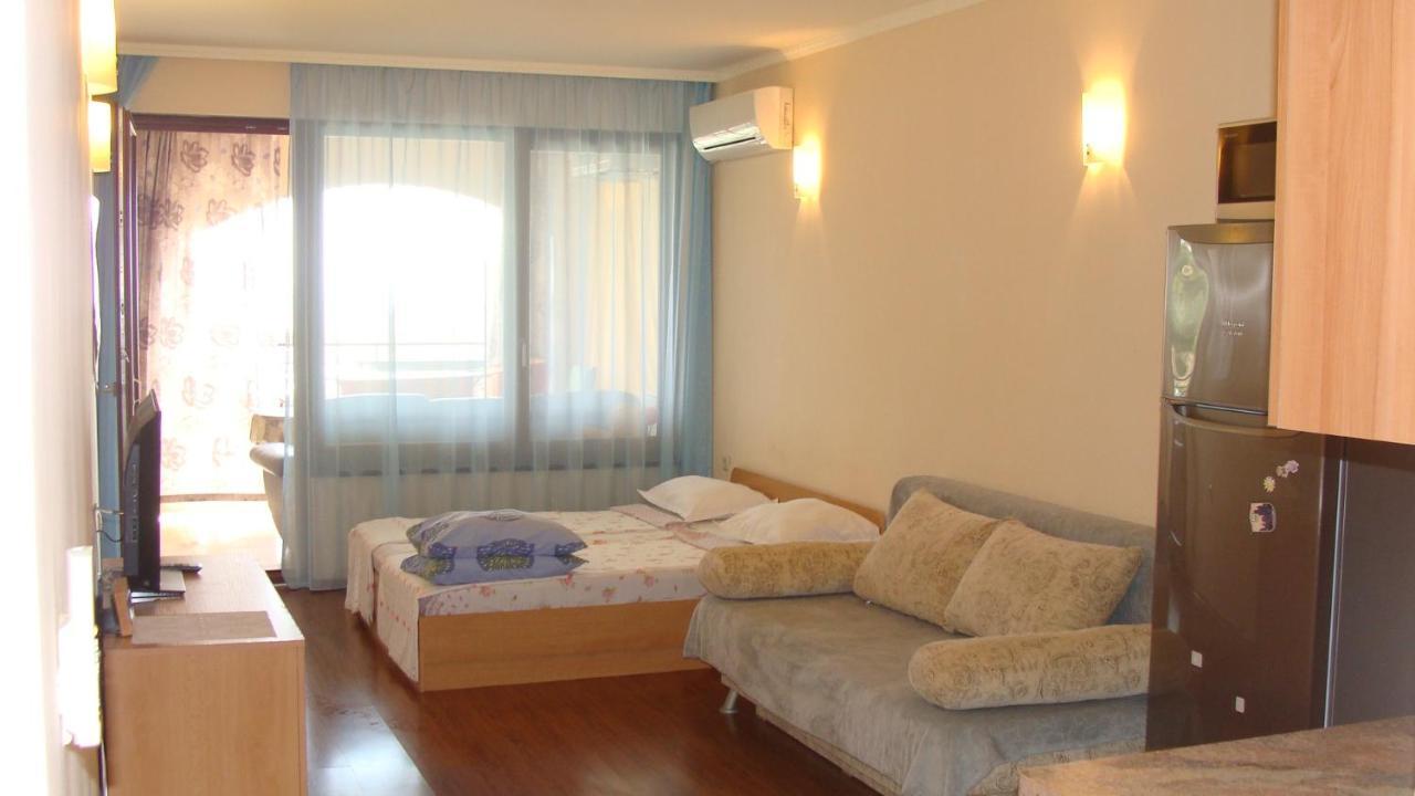Admiral Apartments Zlatni pjasătsi Eksteriør bilde