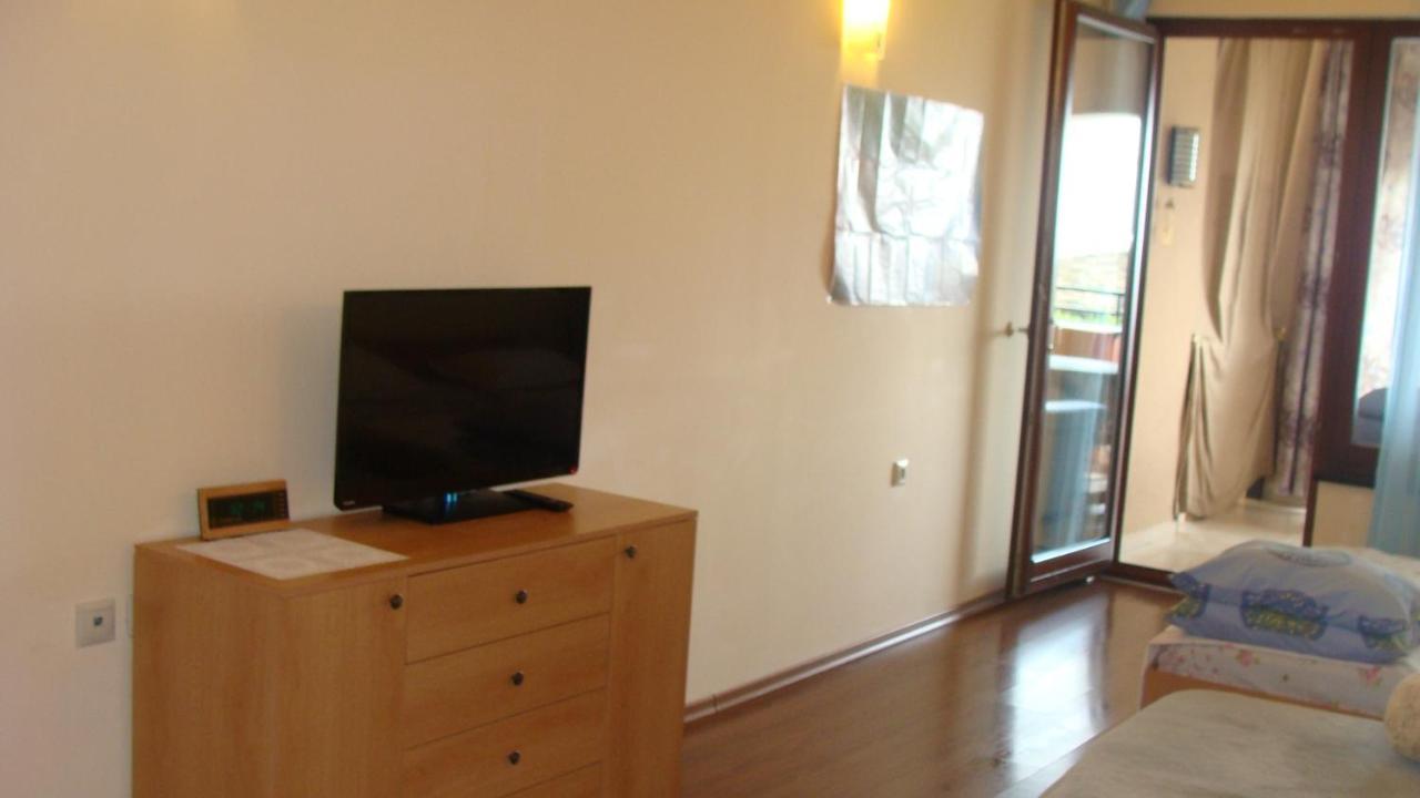Admiral Apartments Zlatni pjasătsi Eksteriør bilde