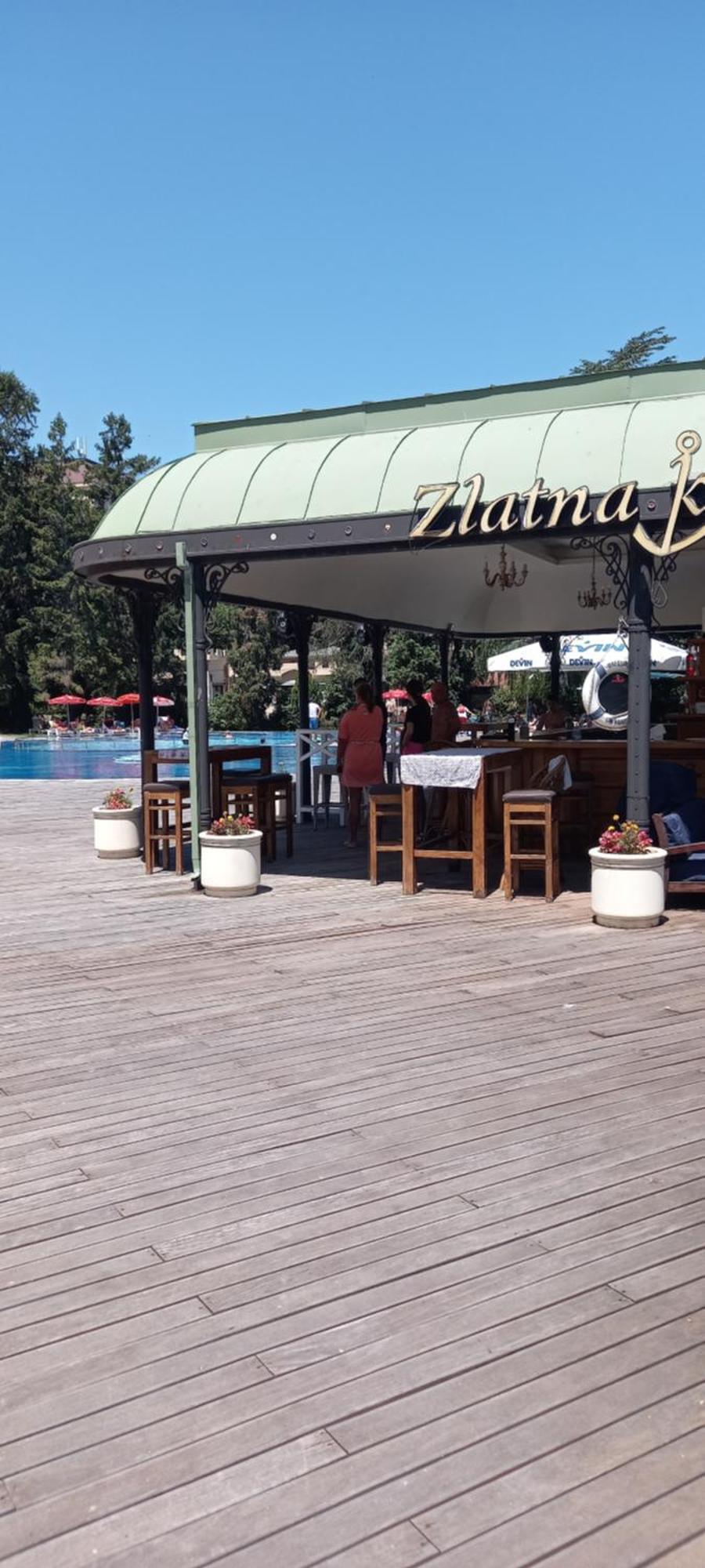 Admiral Apartments Zlatni pjasătsi Eksteriør bilde