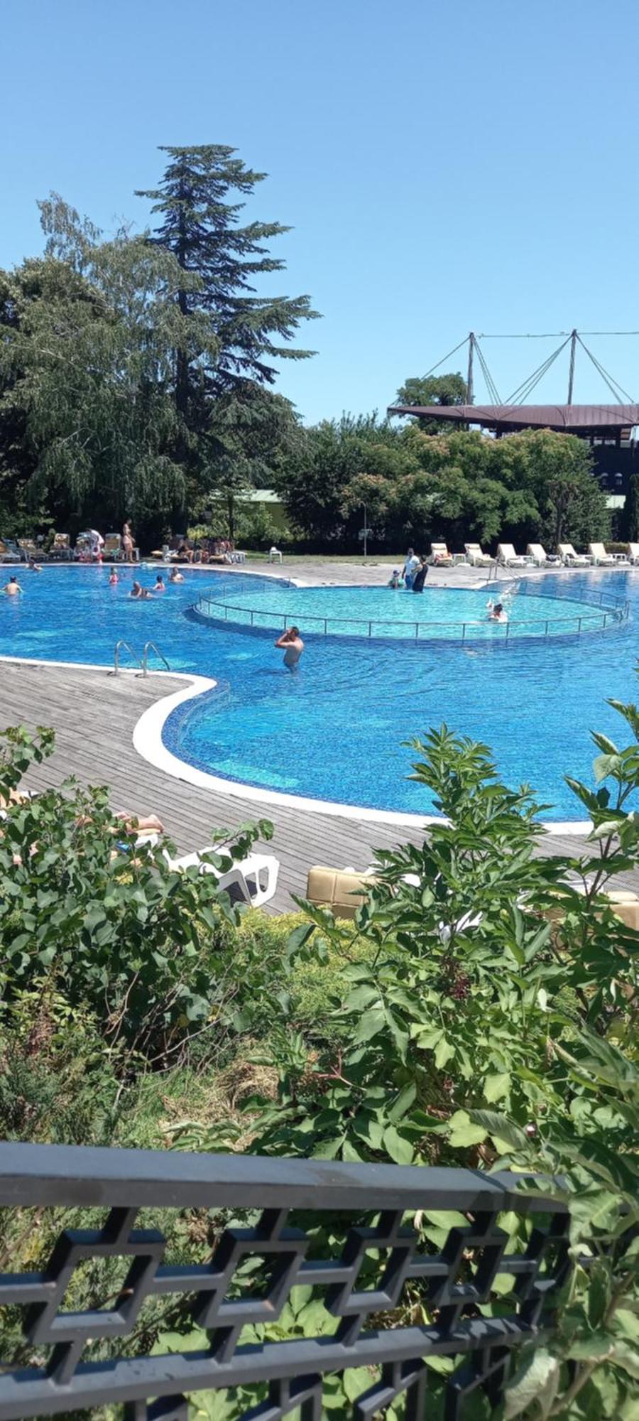 Admiral Apartments Zlatni pjasătsi Eksteriør bilde